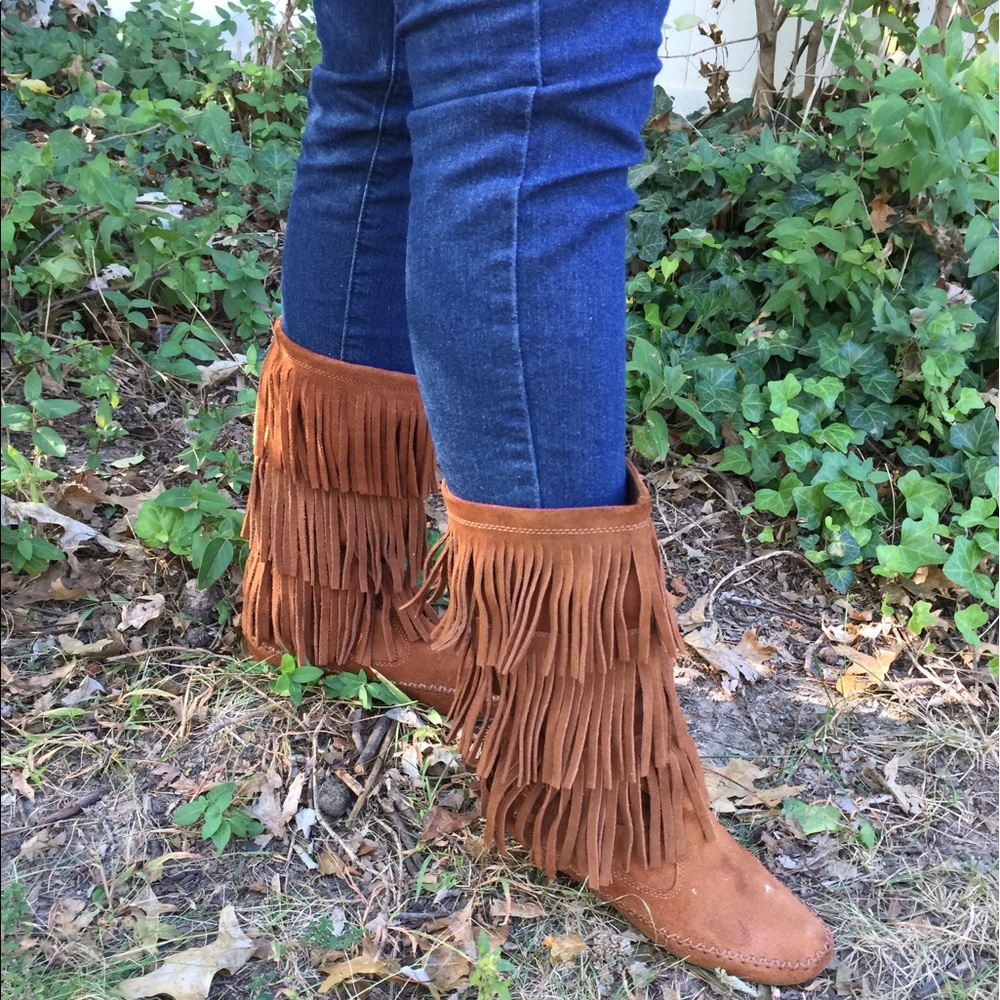 Lauren Conrad fringe tan boots