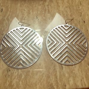 Silver round earrings