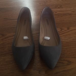 Merona women's flats size 8. Worn once!