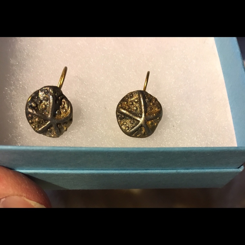 1of-a-kind hand-crafted starfish earrings