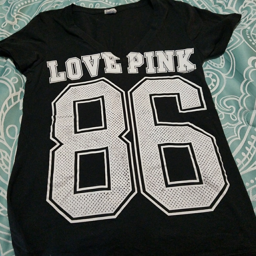 VS Pink V-Neck Tshirt
