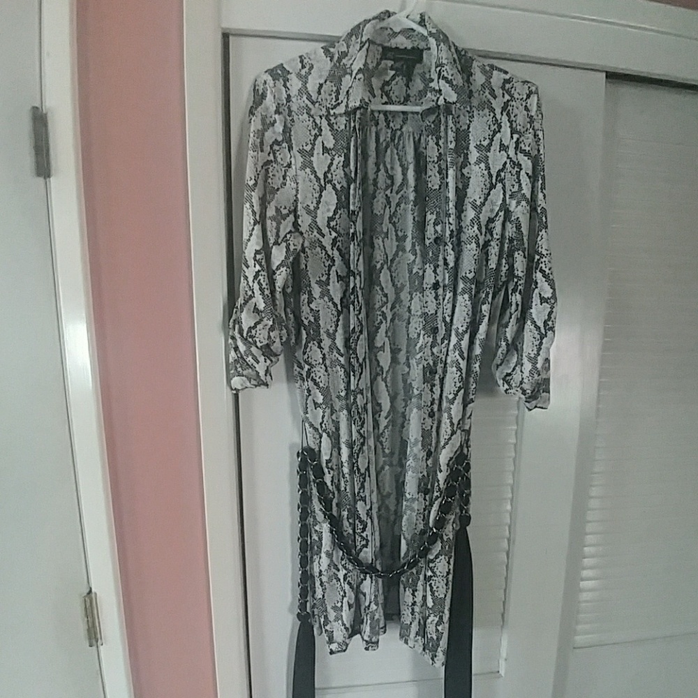 Knee length belted dress shirt
