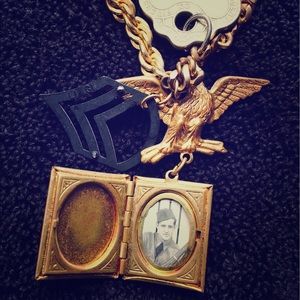 Gold color Steampunk necklace 21" chain.