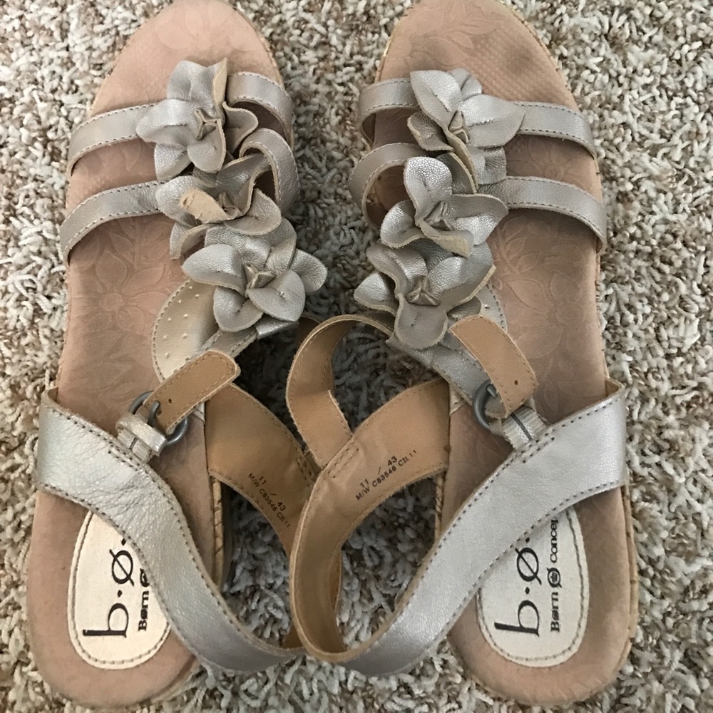 Borne lightly worn 3 inch Wedges