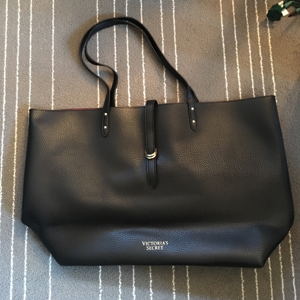 Victoria Secret black tote bag.