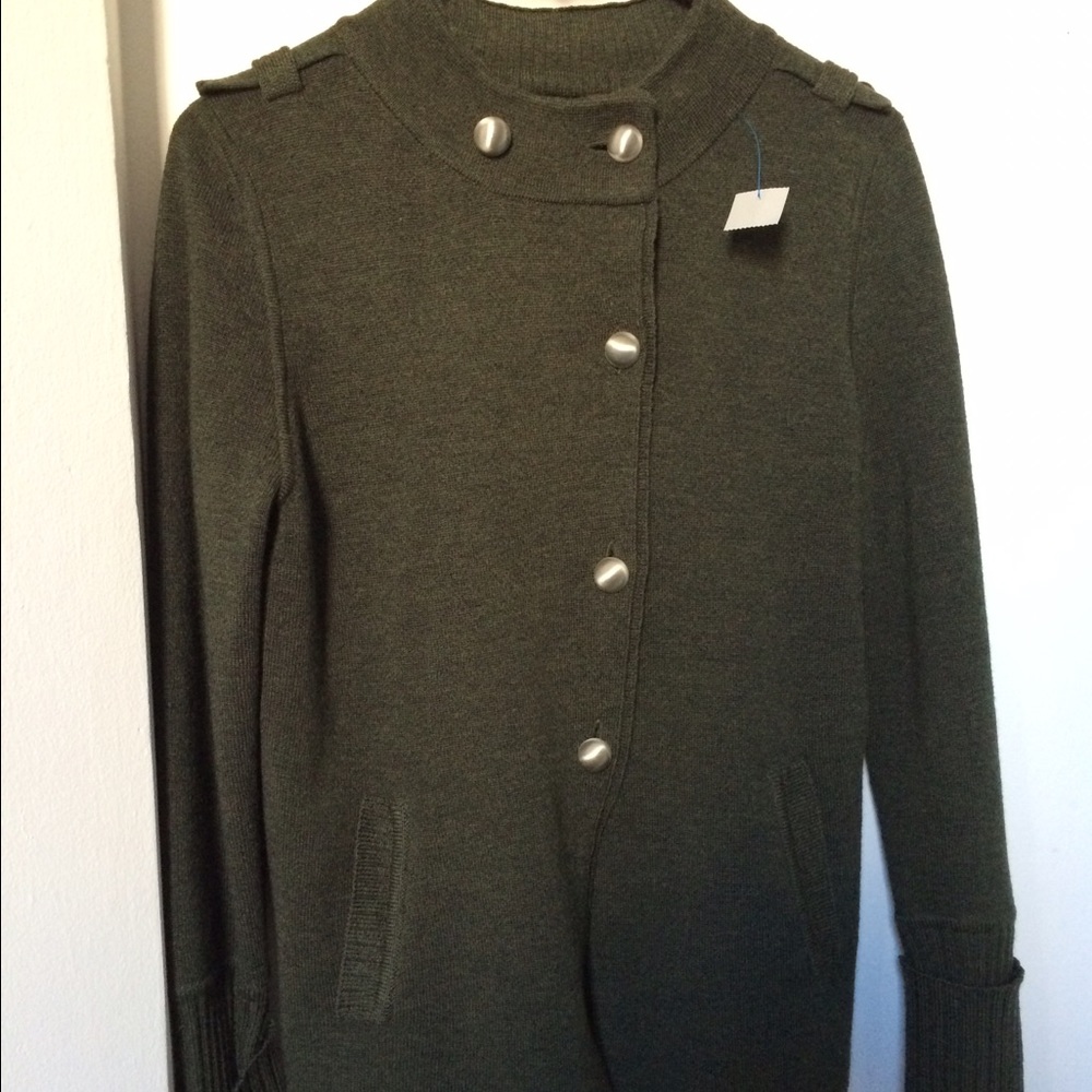 Banana Republic olive green sweater