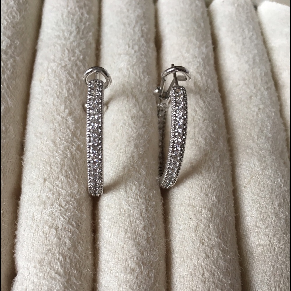 Judith Ripka Diamonique Earring
