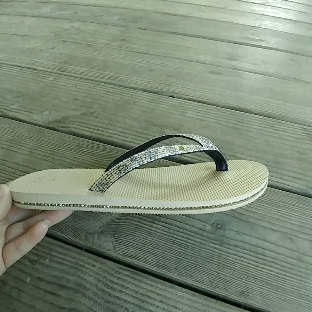 Flip flops