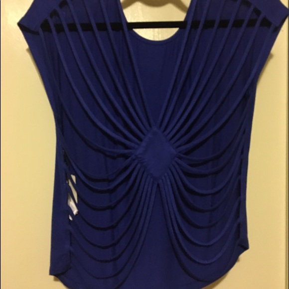 Backless Shirt - Picture 2 of 2