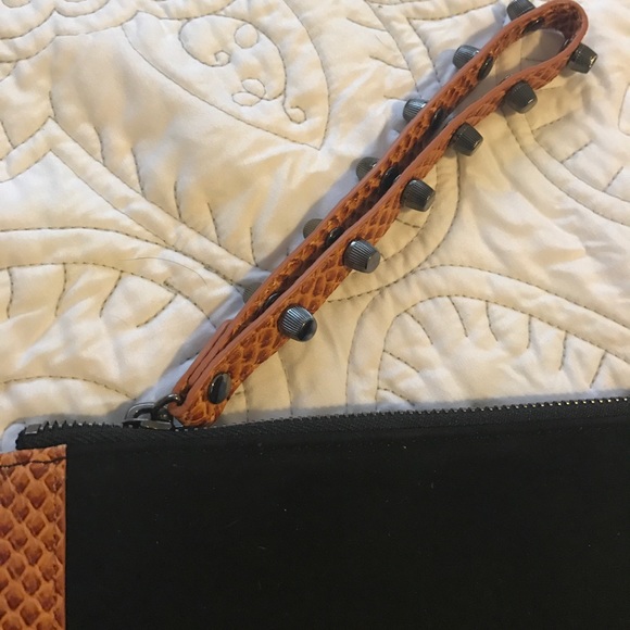 Leifsdottir brand clutch - Picture 3 of 6