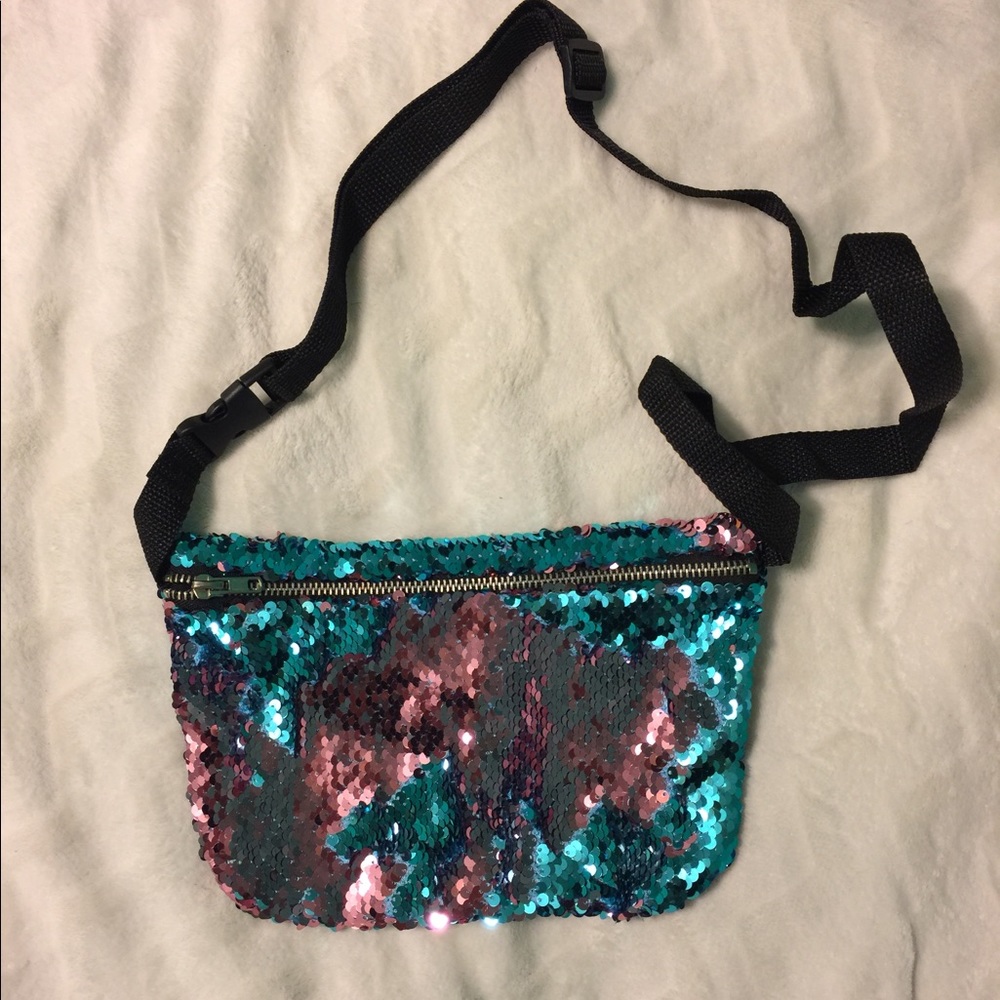 Sequins blue and pink flip change color fanny pack