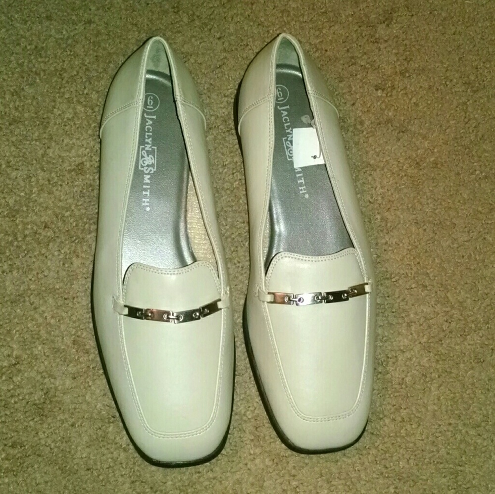 Vintage rare beige black comfy flats shoes size 6