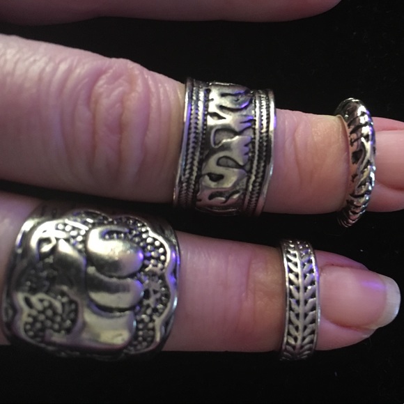 Vintage Punk Carved 🐘 Totem Leaf Lucky Rings - Picture 2 of 2