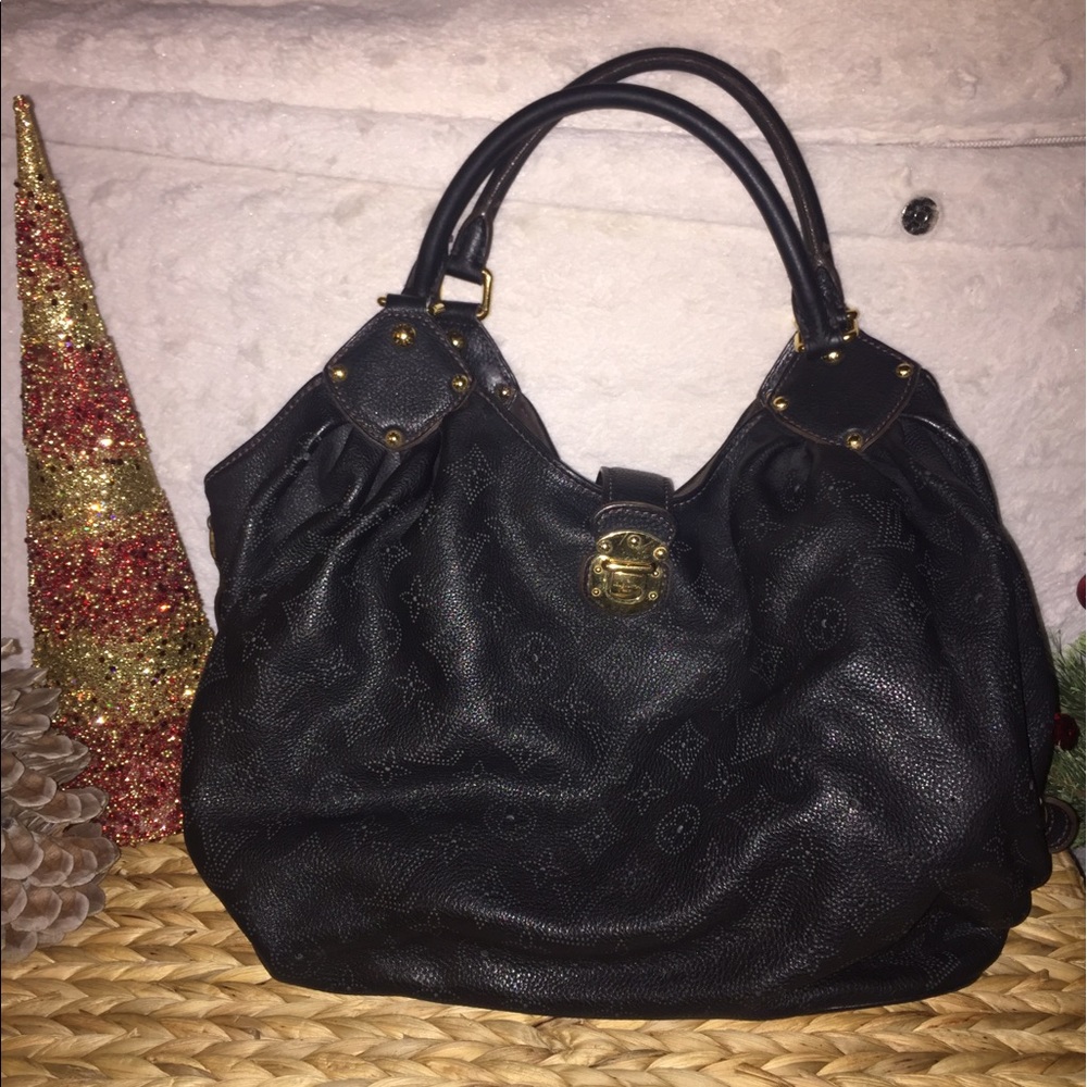 Louis Vuitton, Large Monogram Mahina purse