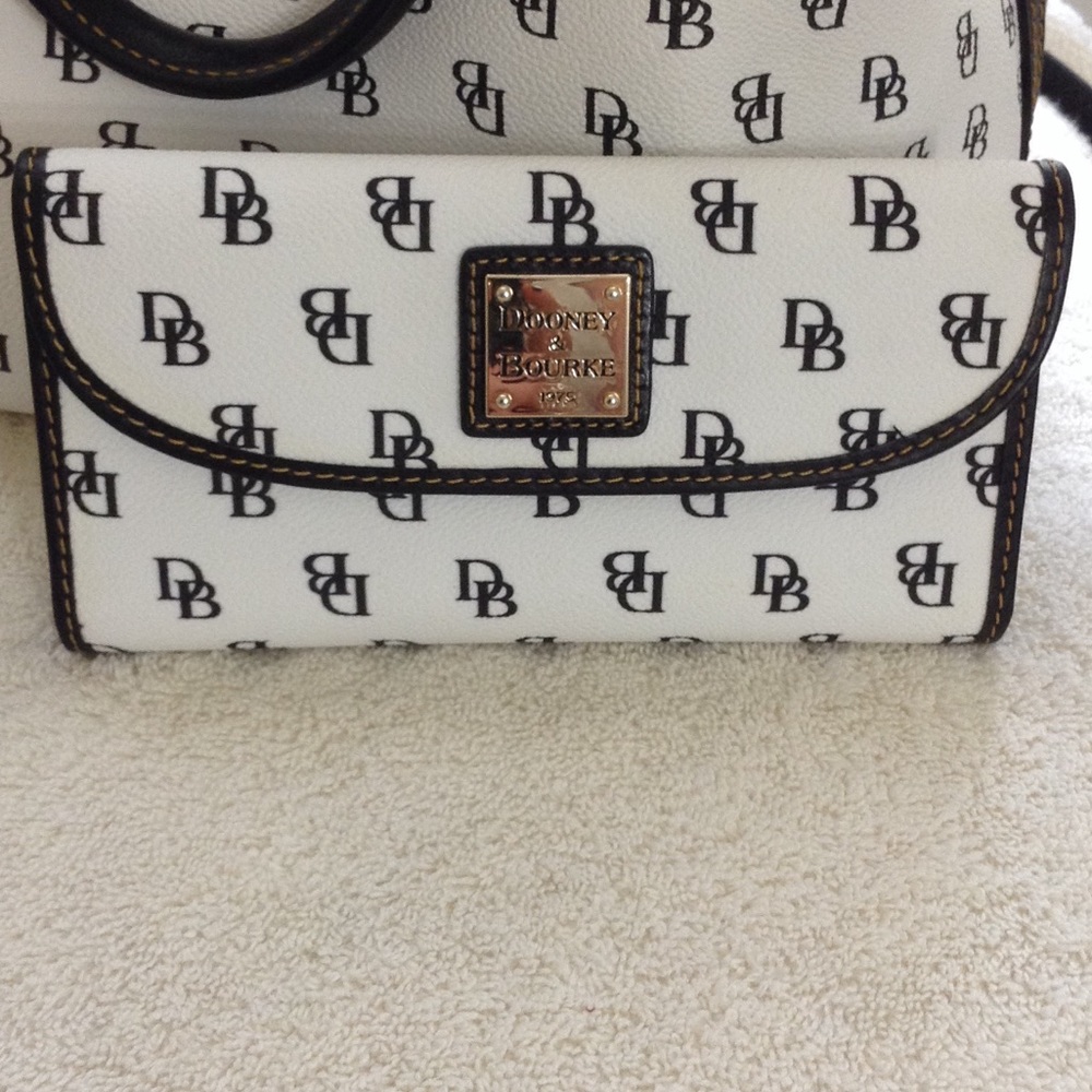 Dooney  and Bourke black and white wallet