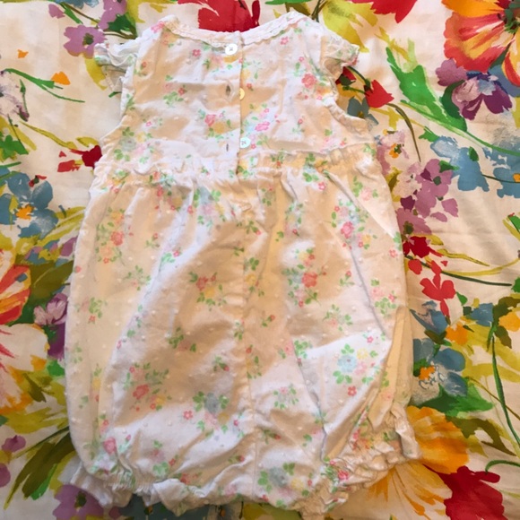 Adorable LittleMe outfit - Picture 4 of 4