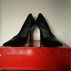 Guess by Marciano CARRIE Black High Heel Pumps