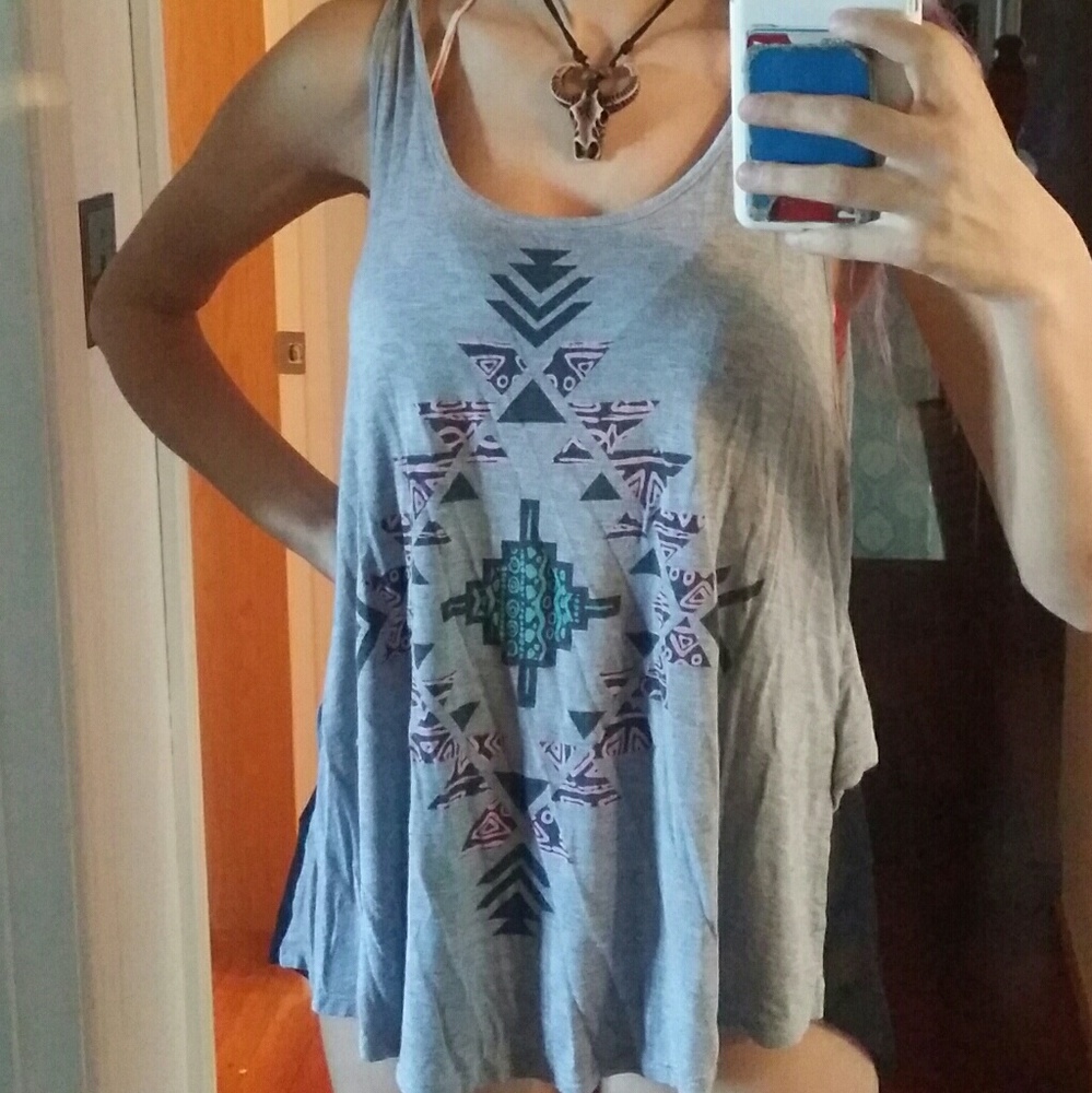 Grey Tribal Graphic Tee - Flowing Sleeveless