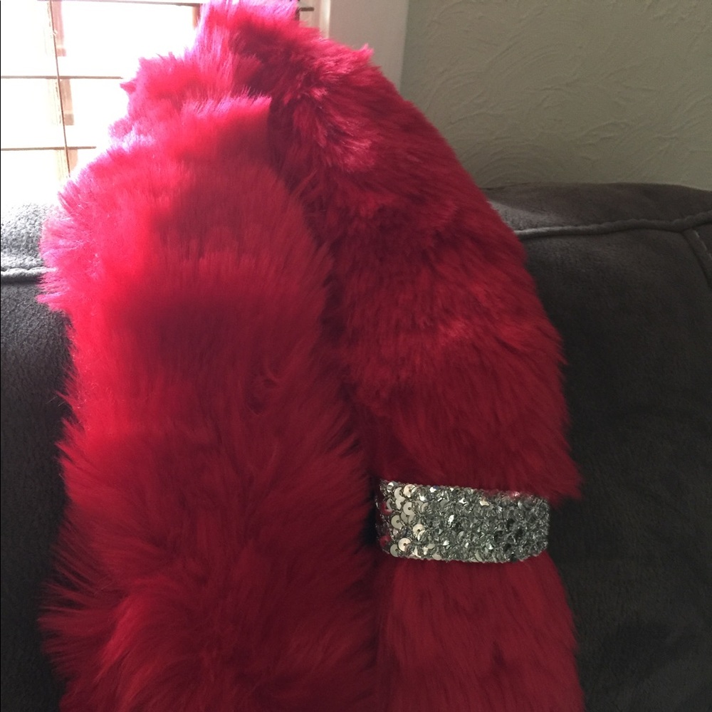 BRAND NEW Soft scarf