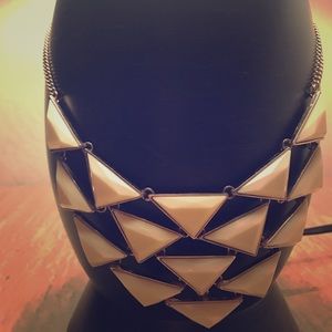 White /beige necklace