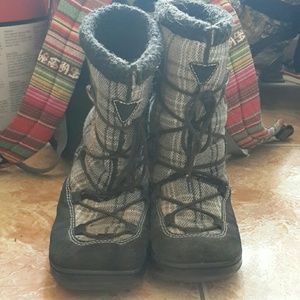 Rocket dog plaid boots