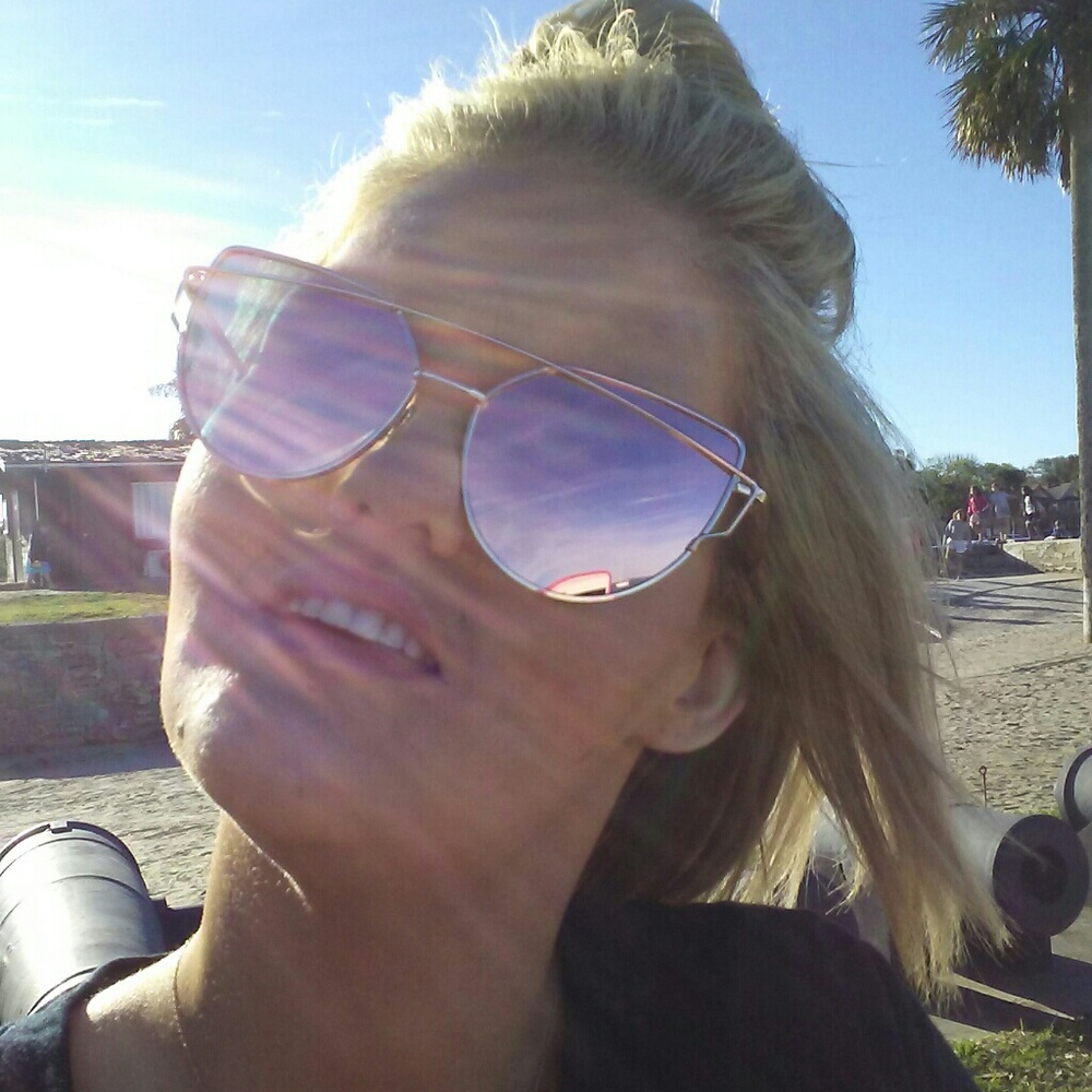 Meet your Posher, Tosha