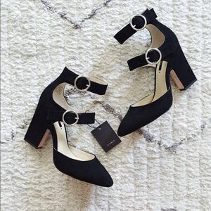 NEW WITH TAGS! Zara black buckle heels