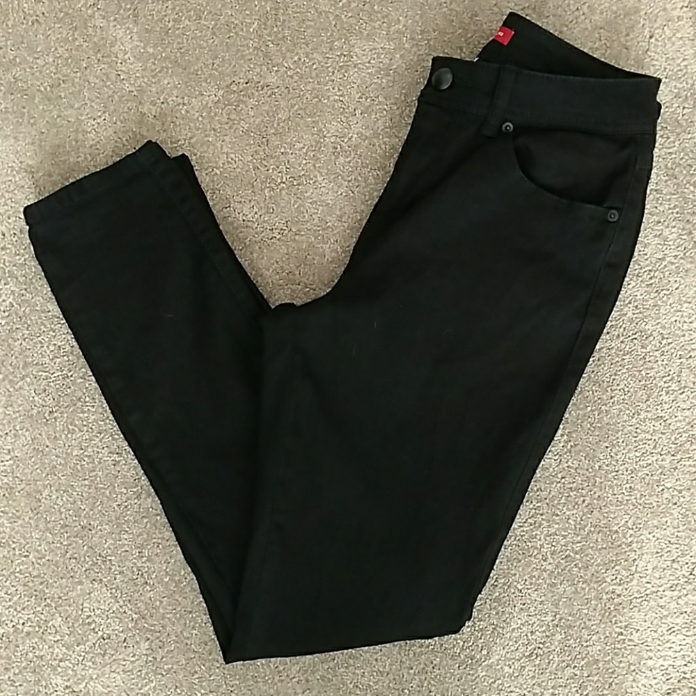 Black Skinny Jeans