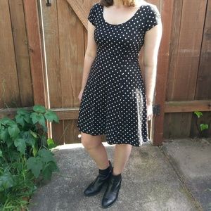 Uniqlo built in bra flared dress with polka dots