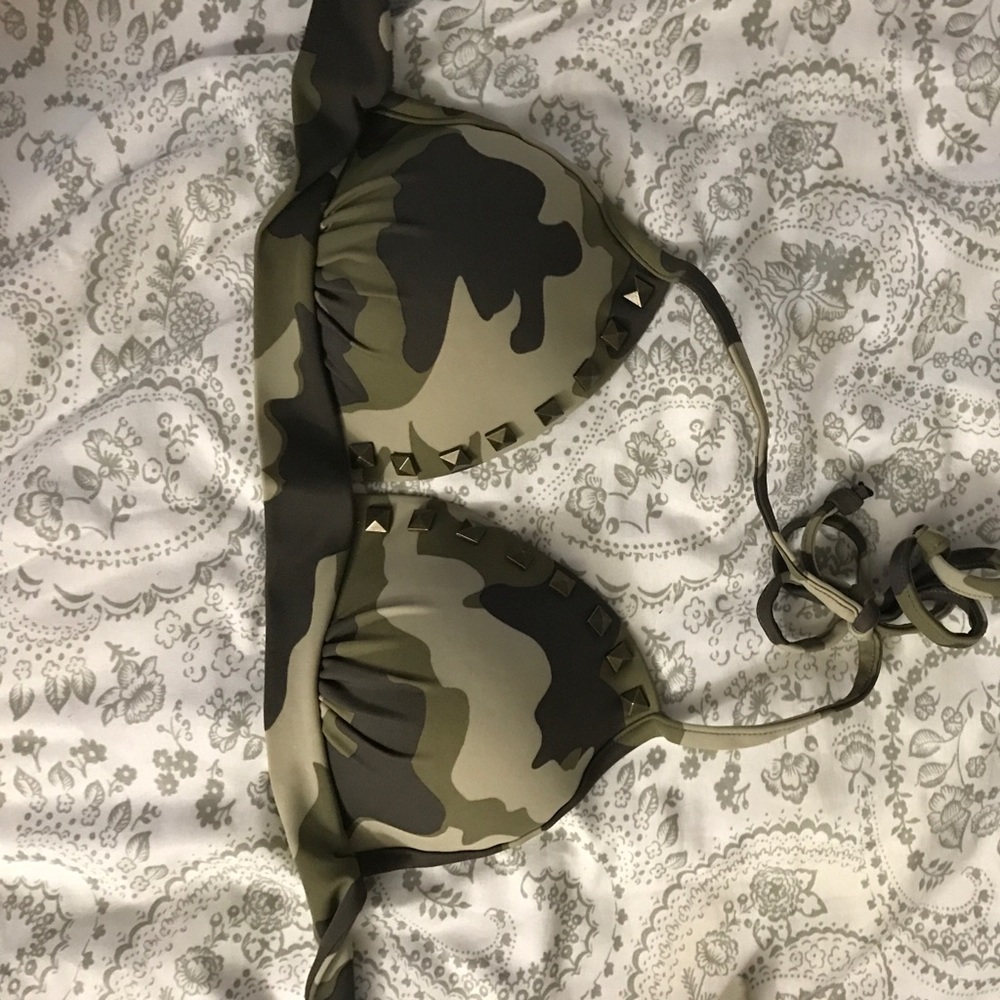 Camo bikini top