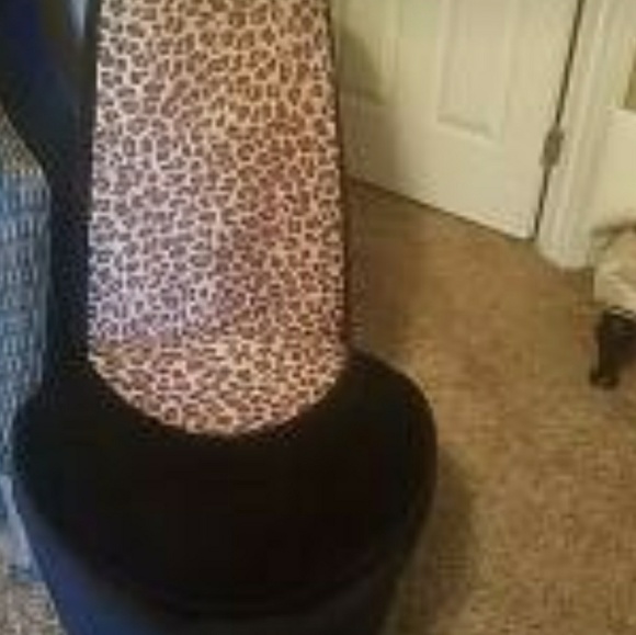 Chair - Picture 2 of 2