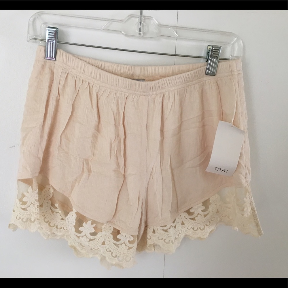 Cream lace shorts