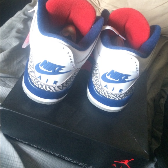 Jordan true blue 3s. Size 10.5. - Picture 2 of 4
