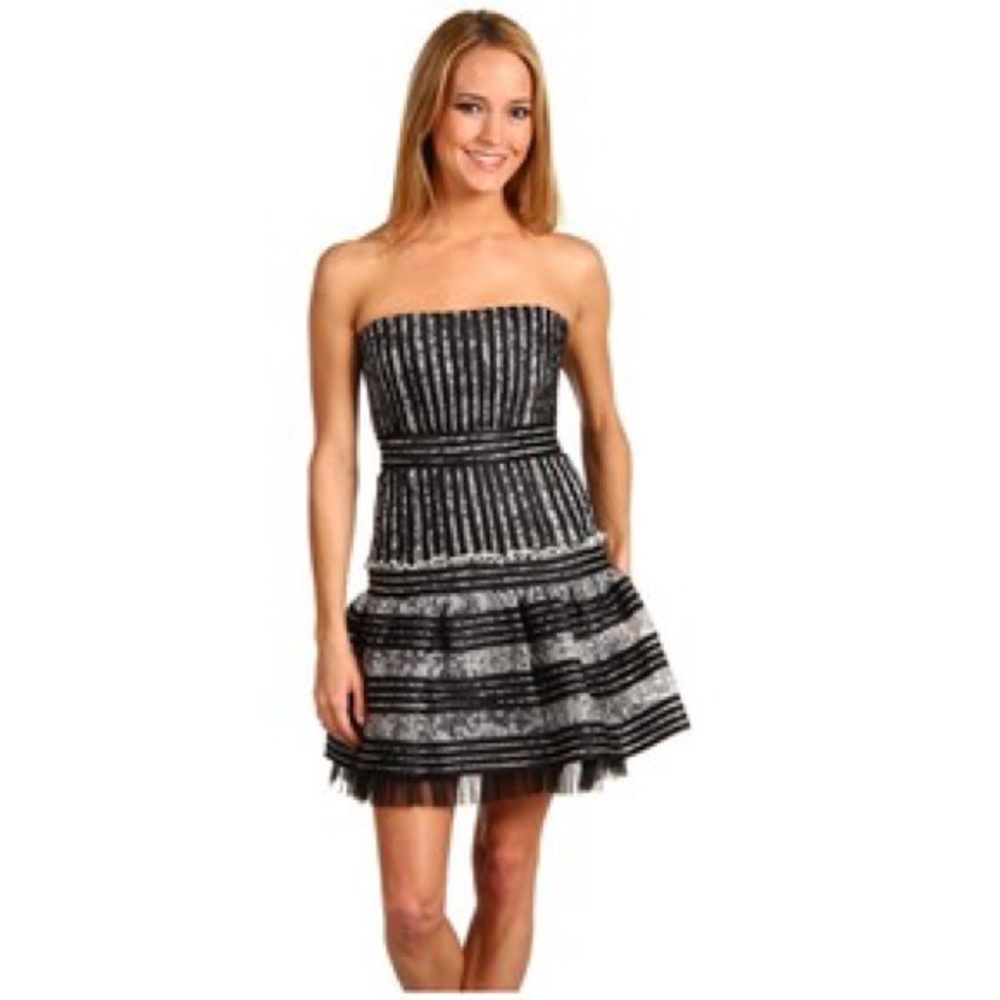 BCBG STRAPLESS COCKTAIL PARTY DRESS