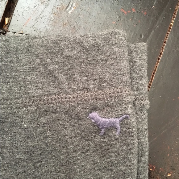 Victoria Secret PINK Grey Leggings - Picture 2 of 2