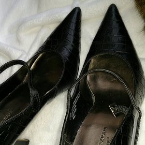 Issac Mizzrahi crocodile pattern heels with strap