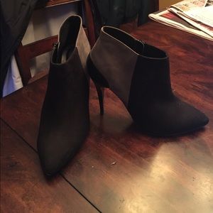 Ado black and grey zip up heels