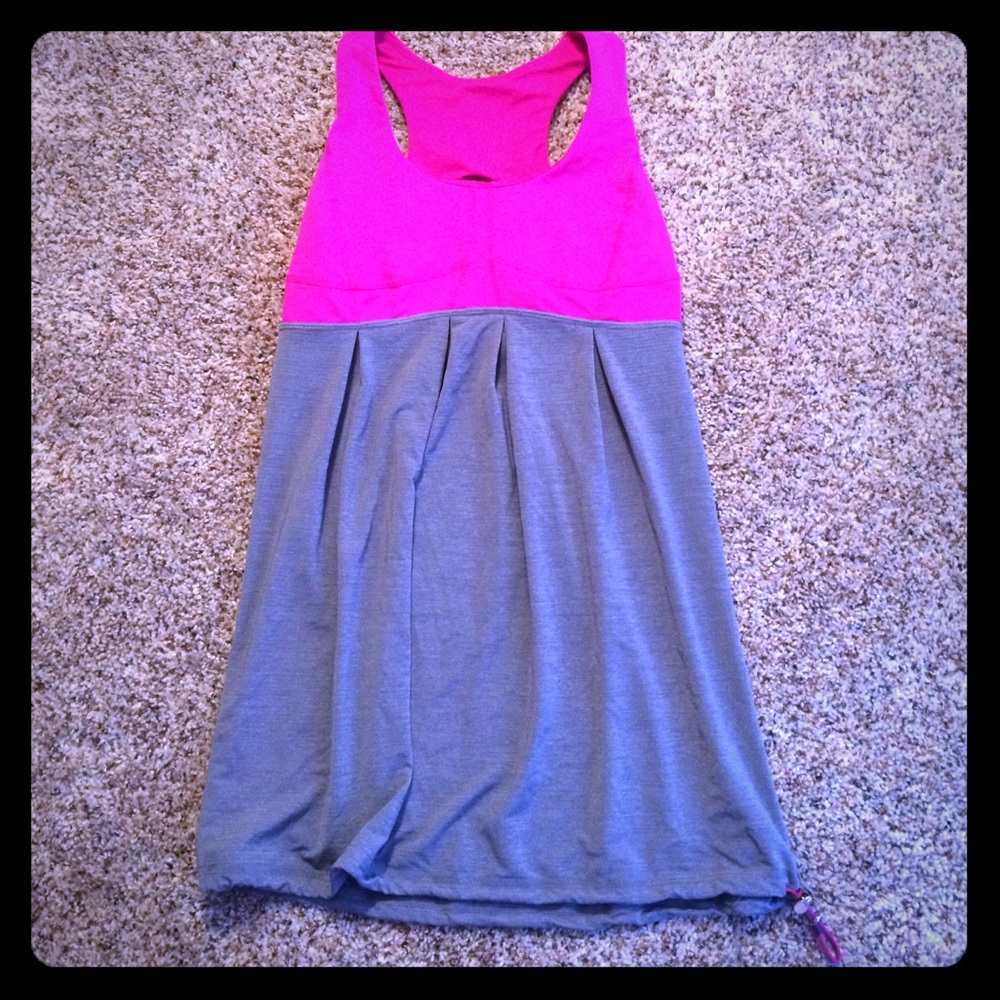 Lululemon tank