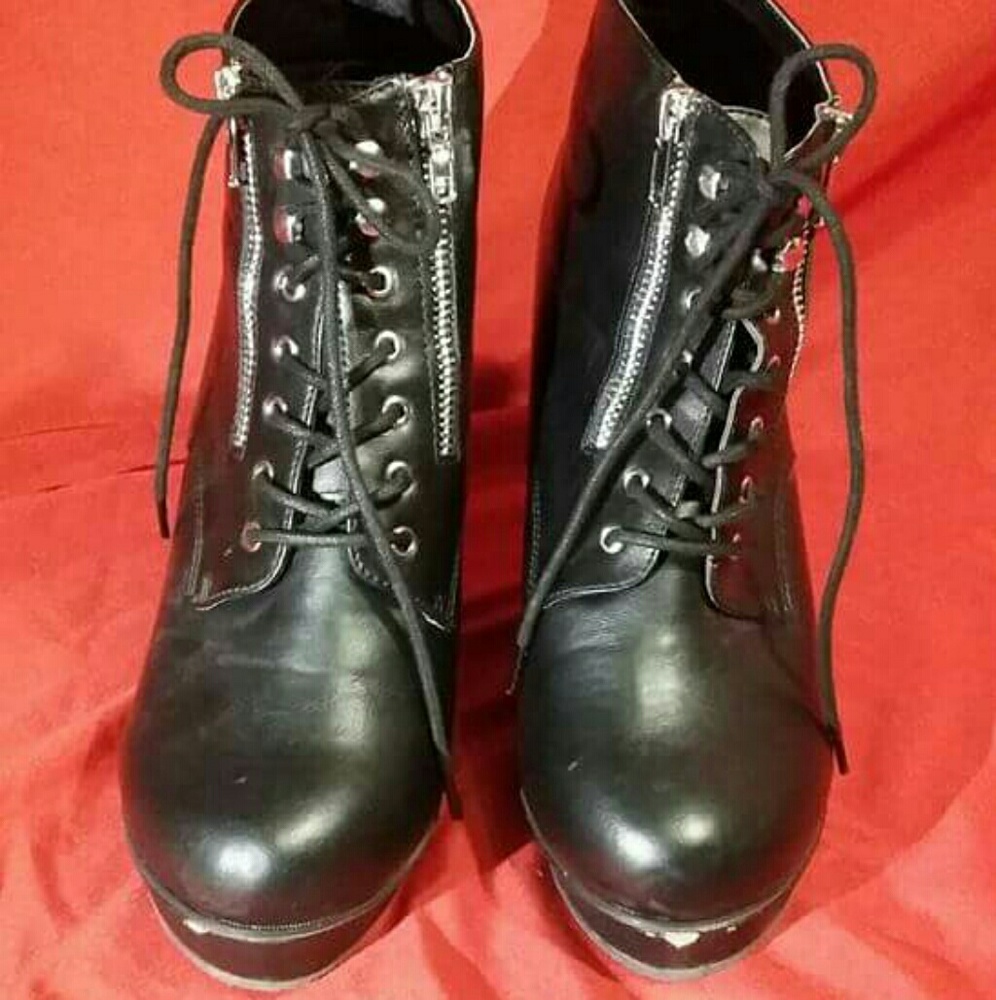 Black torrid lace up wedge platform boots