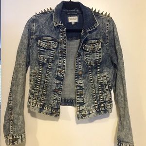 Denim Jean Acid Wash Cropped Studded Jacket Sz M