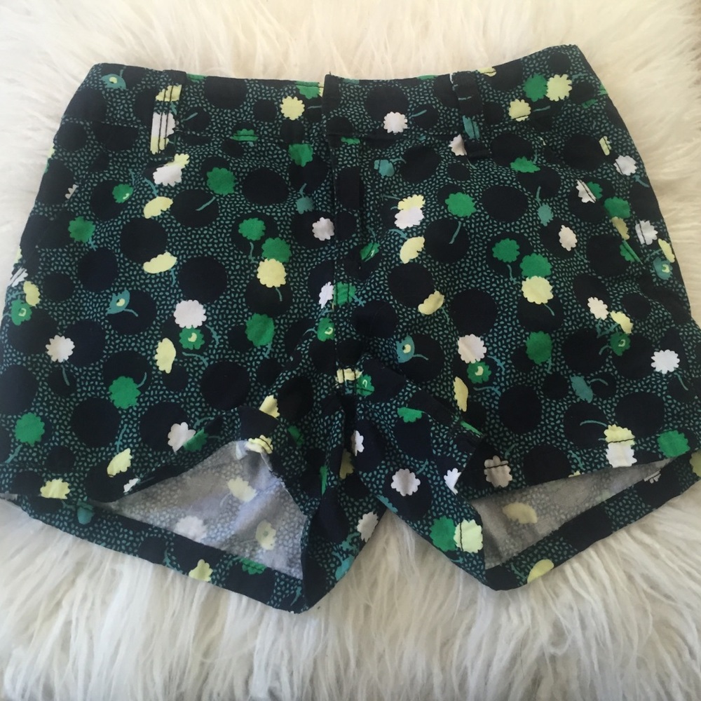 Old navy kids size ten chino shorts.