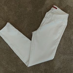 Ivory Lux Skinny Jeans