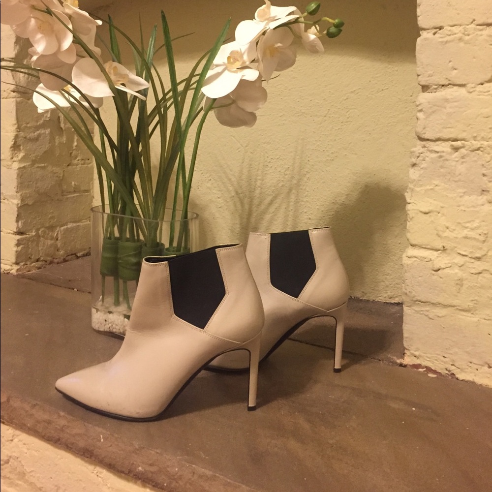 Boots - ankle high boots