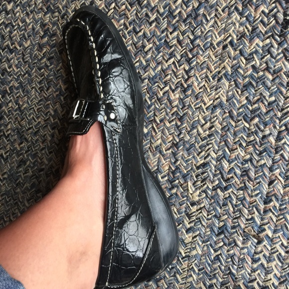 Black patten leather naturalizer loafers - Picture 1 of 2