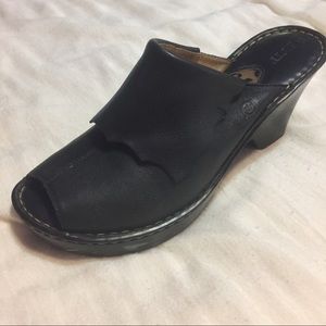 Born Leather Peek Toe Slide