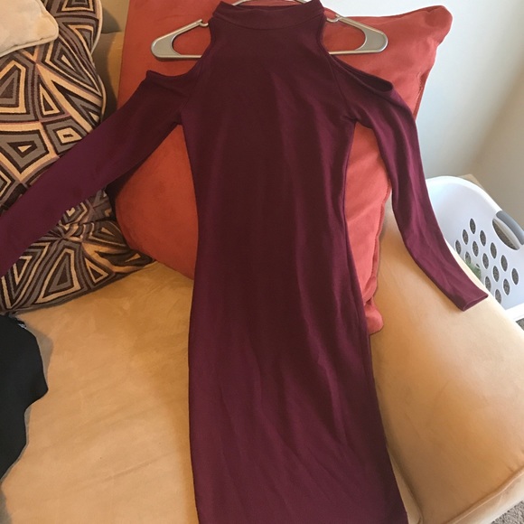 Dresses & Skirts - Wine cold shoulder mini dress