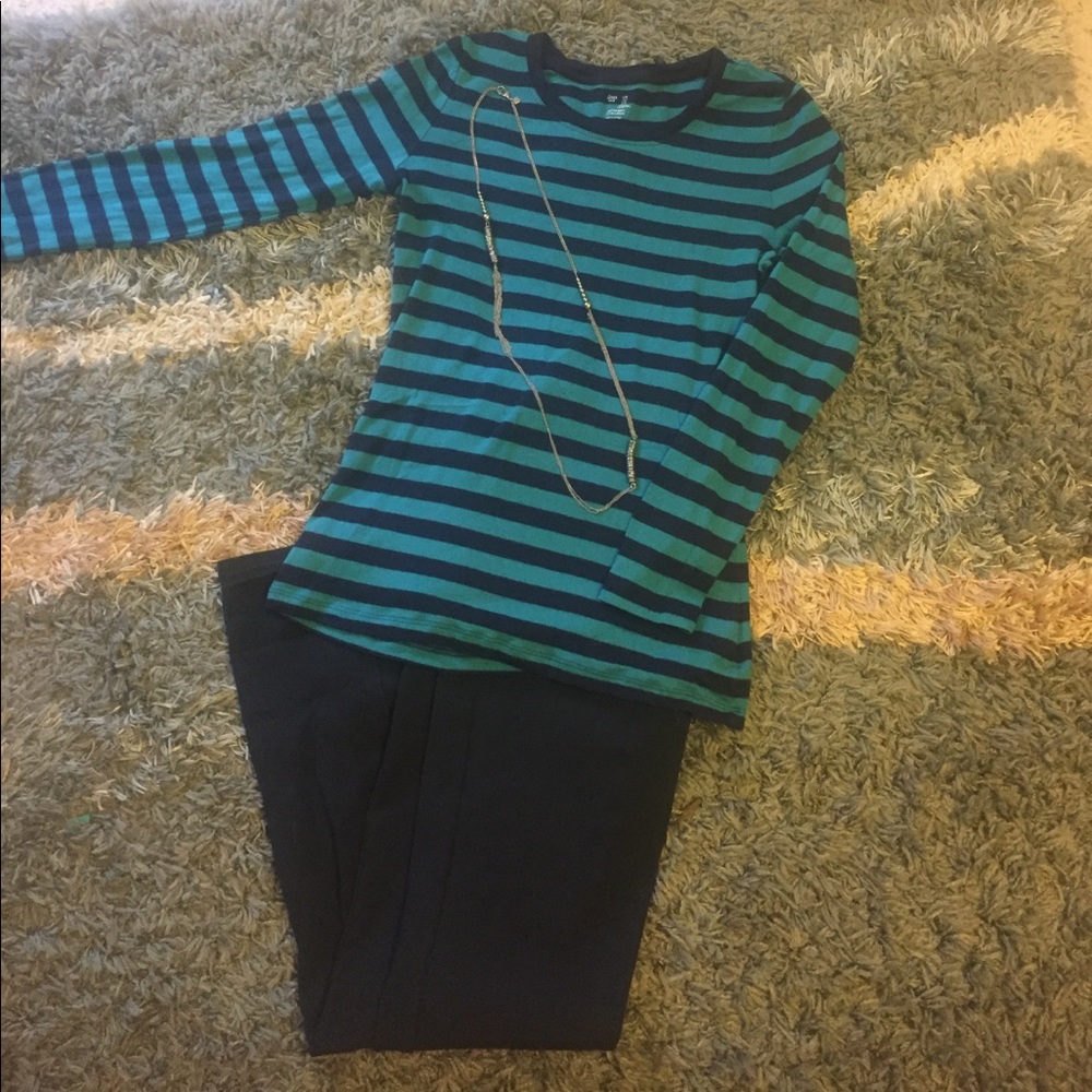 Navy and teal is all the rage!
