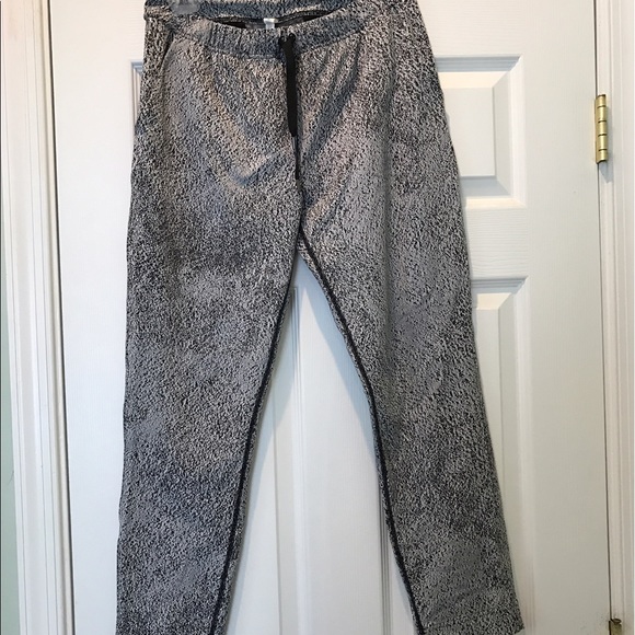 lululemon athletica Pants - Lululemon joggers