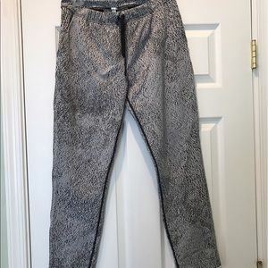 Lululemon joggers