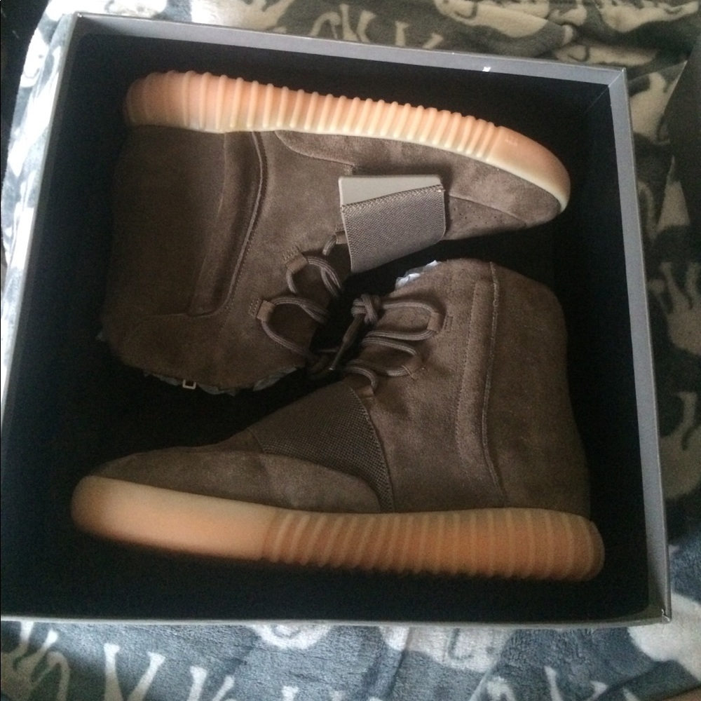 Yeezy boost 750. Light brown. Size 12.